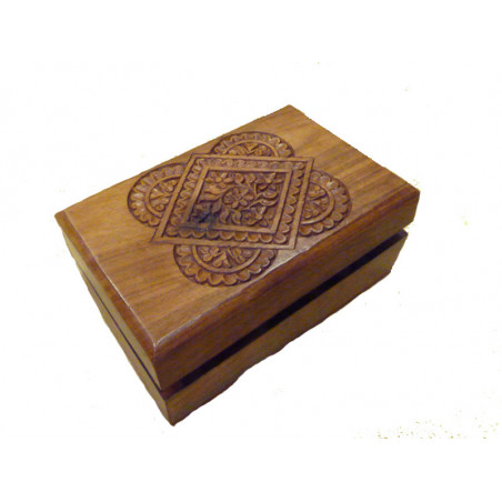 Caja madera tallada a mano, 15*10*6cm
