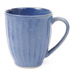 Taza de cerámica azul