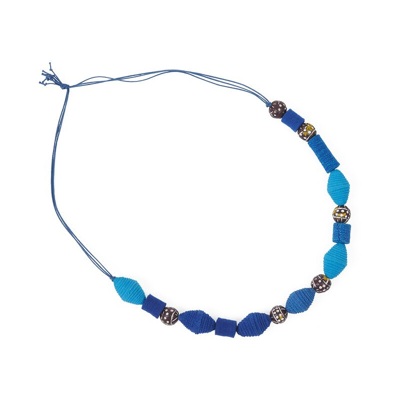 Collar de cuentas de algodón azul Collar de cuentas de algodón azul