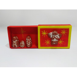 Caja de cerillas rojas de navidad